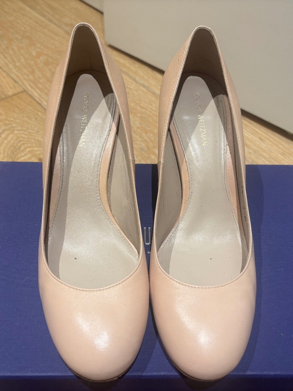 Stuart Weitzman Nude Blush Leather Round Block Heel Pumps